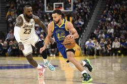 开云平台-NBA新赛季开幕在即，勇士面对湖人首战