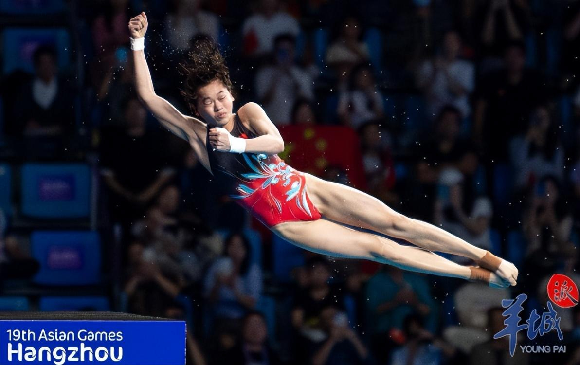 跳水选手突破自我,完美夺冠 跳水选手突破自我,完美夺冠