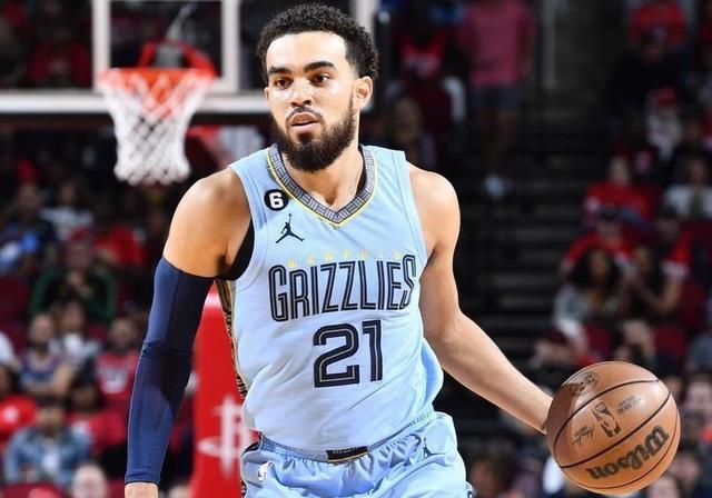 篮球风云人物前场中锋火力全开