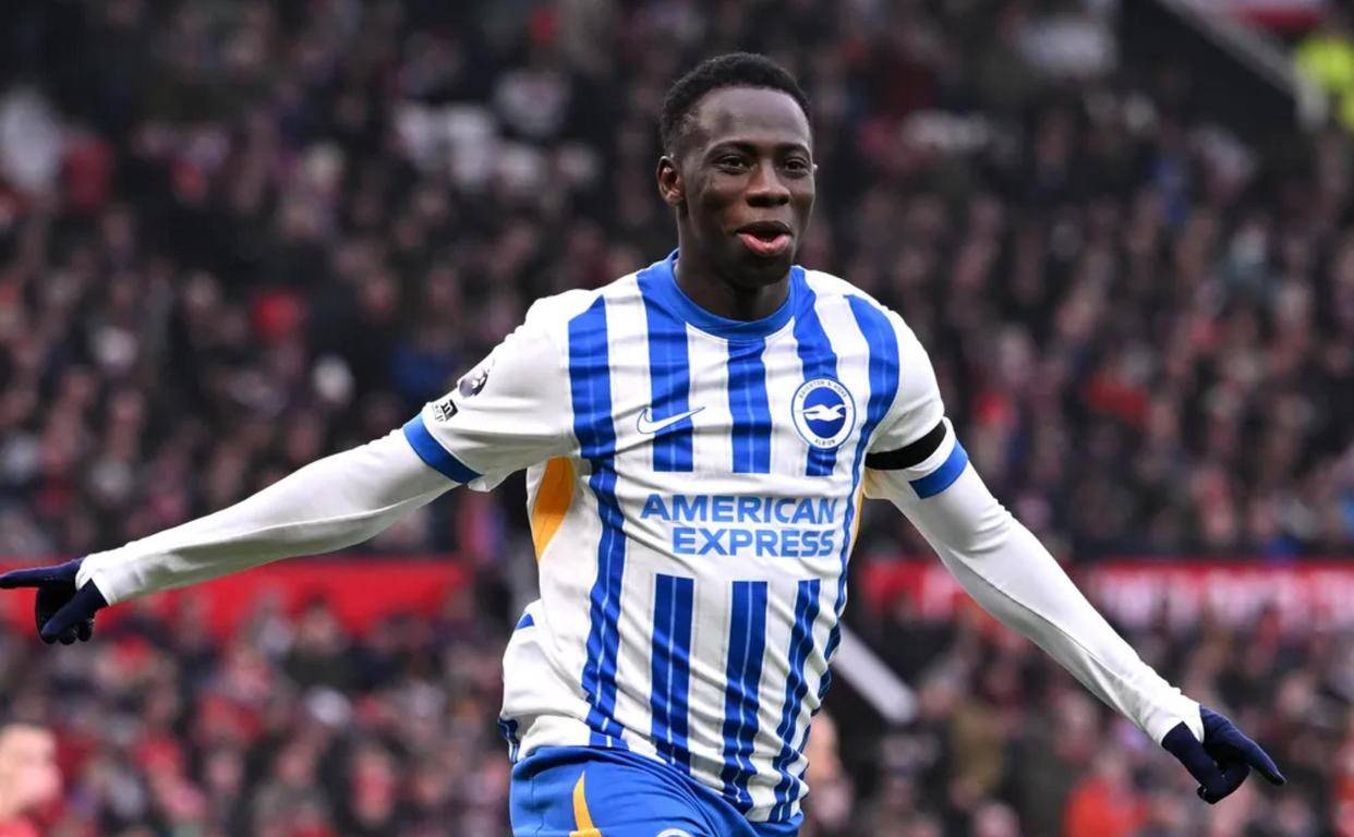 曼联客场惨败狼队，欧冠资格仍存变数