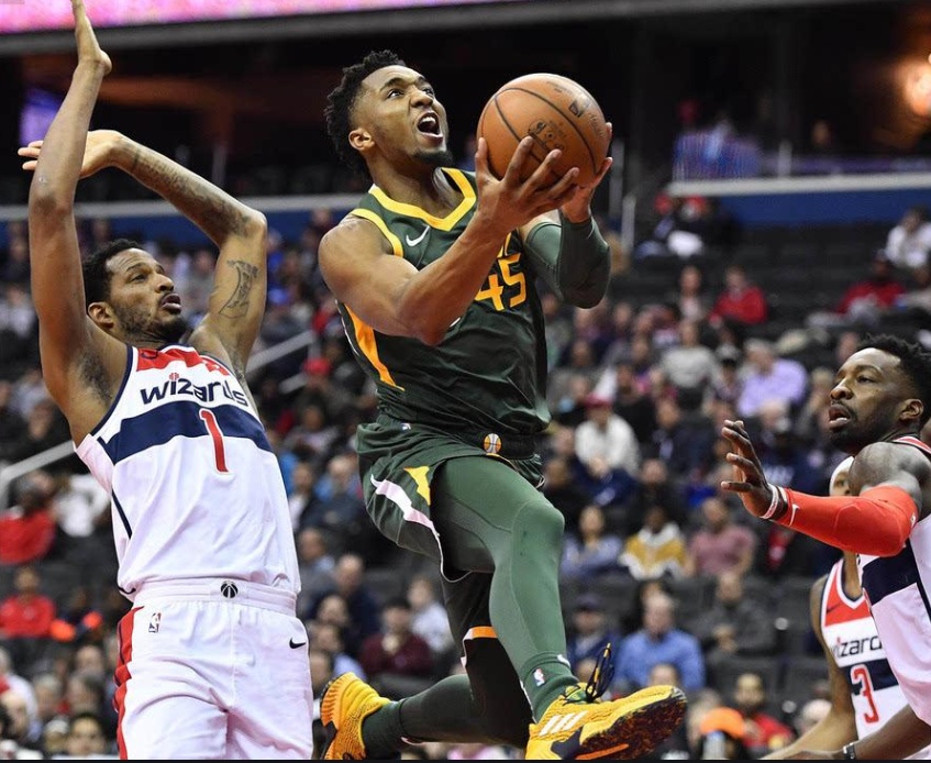 马刺关键时刻逆袭,捍卫荣誉的简单介绍 马刺关键时刻逆袭,捍卫荣誉的简单介绍