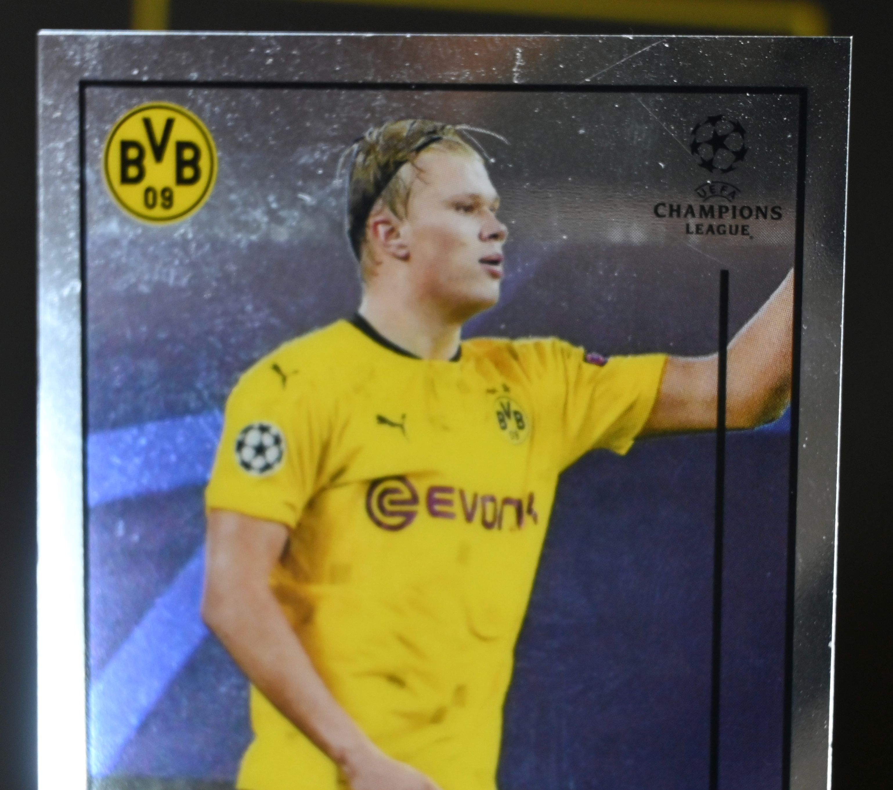 多特蒙德宣布签下年轻英格兰前锋哈兰德成冬窗最大引援 多特蒙德宣布签下年轻英格兰前锋哈兰德成冬窗最大引援