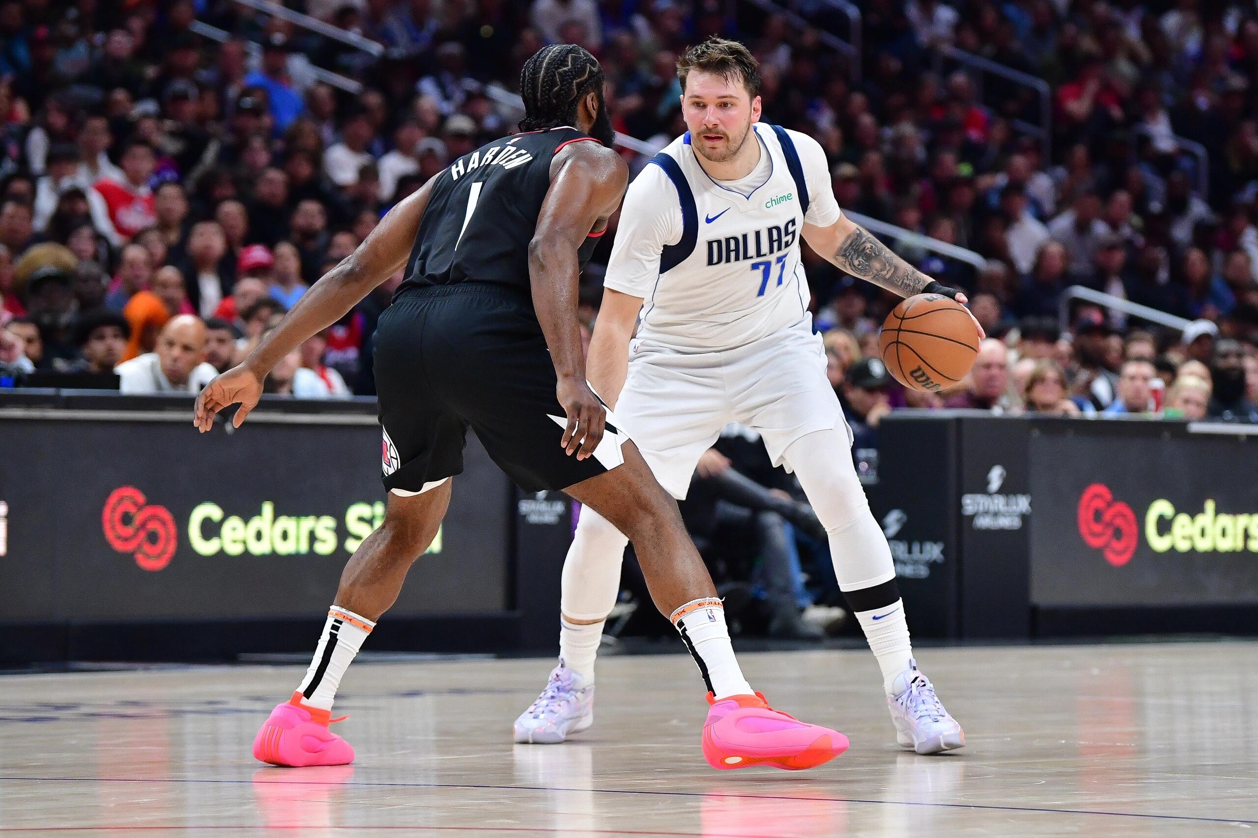 包含独行侠大胜菜鸟力压哈登的词条