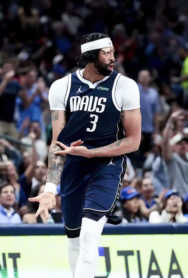 快船险胜独行侠,实力暴露不足 快船险胜独行侠,实力暴露不足