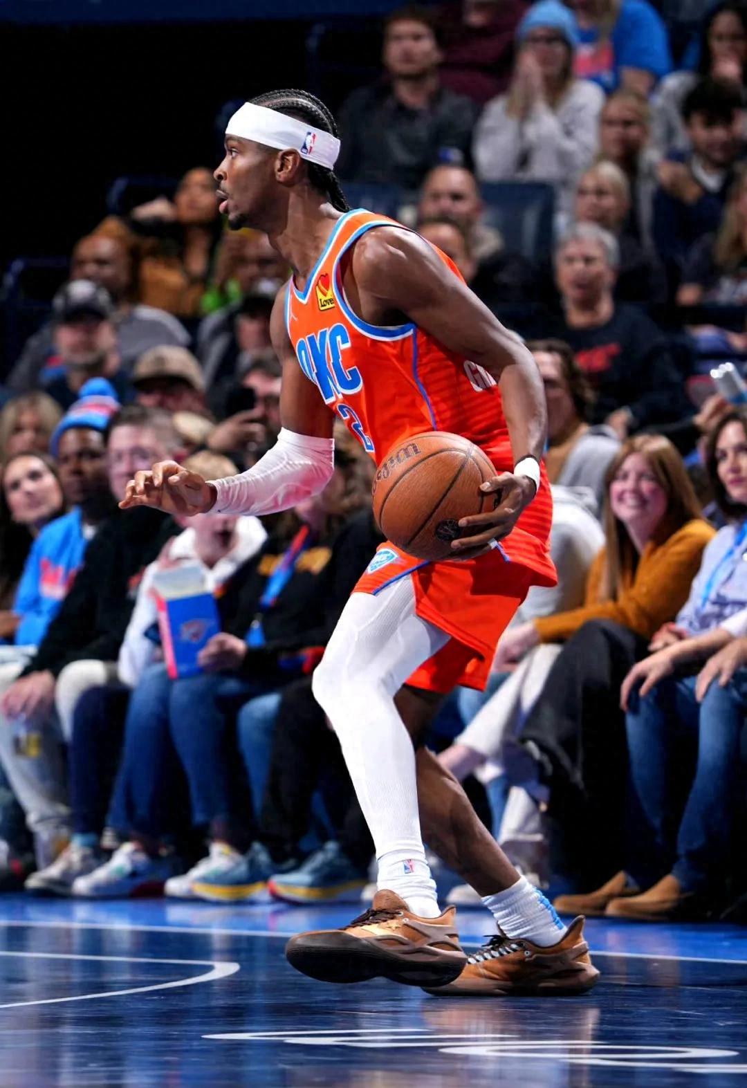 快船险胜独行侠,实力暴露不足 快船险胜独行侠,实力暴露不足