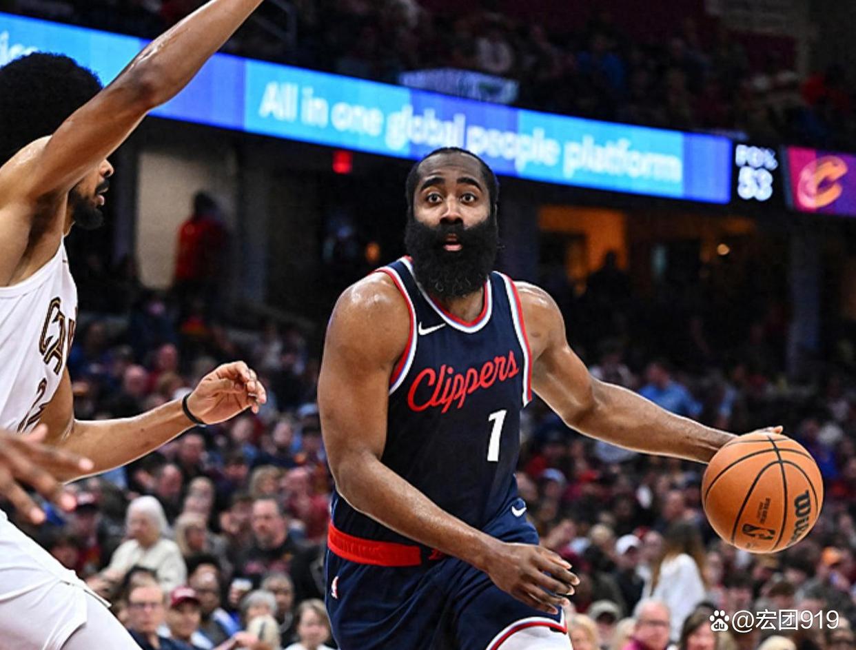 火箭队逆转独行侠队，约翰逊突贡献36分