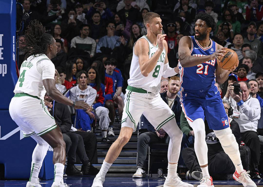 步行者惜败76人,遭遇三连败 步行者惜败76人,遭遇三连败